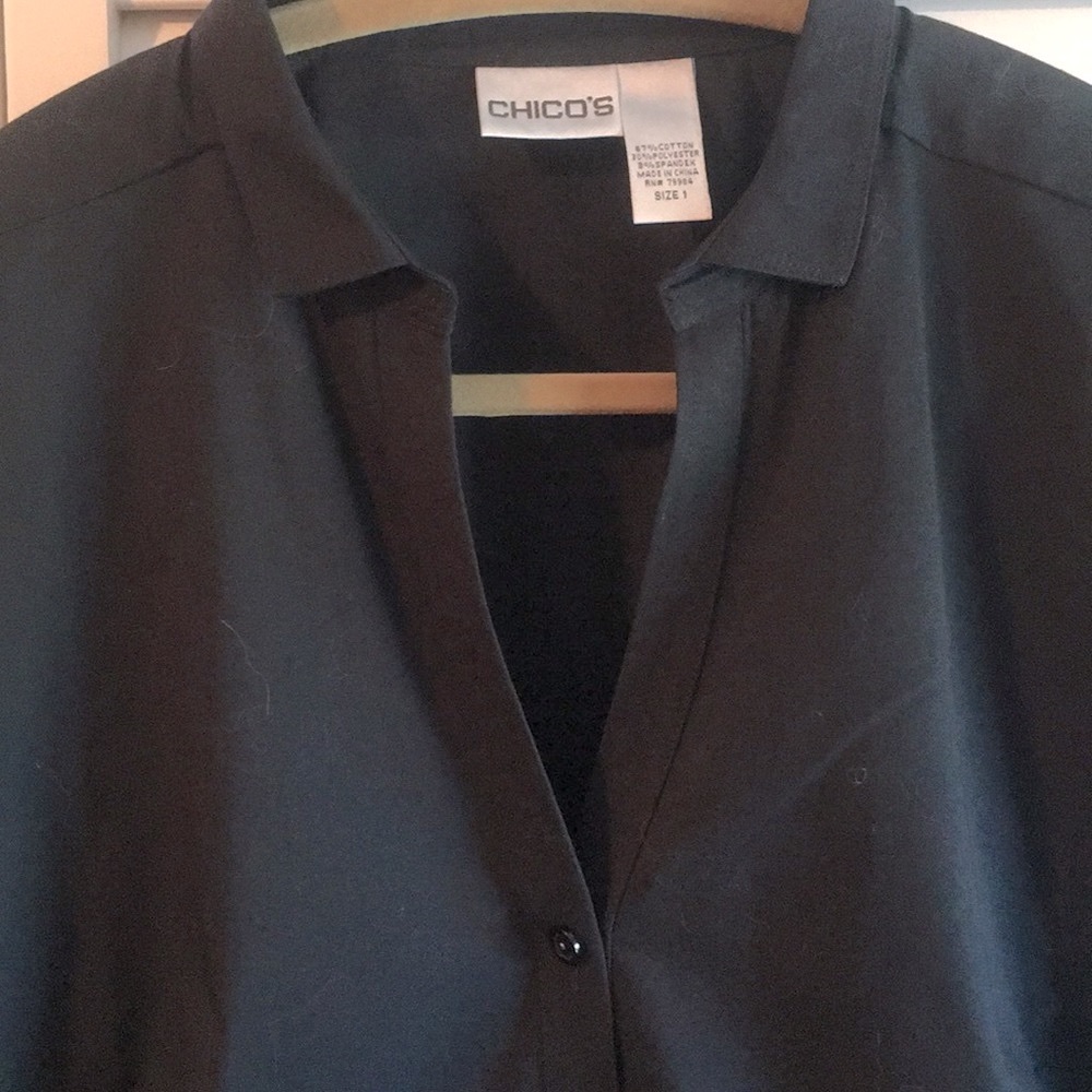 Chico’s jet black shirt